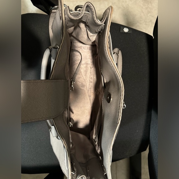 Michael Kors Shoulder Bag Hamilton MK Pattern Leather 12.75" x 9" x 5" Gray - Picture 3 of 8